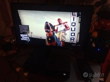 Xbox One 500GB + GTA 5 (No Controller)Usata