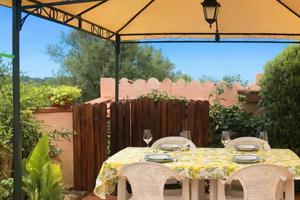 Delizioso trilocale con giardino a Budoni