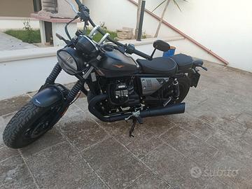 Moto  Guzzi V9 BOBBER  SPECIAL EDITION  KM 536