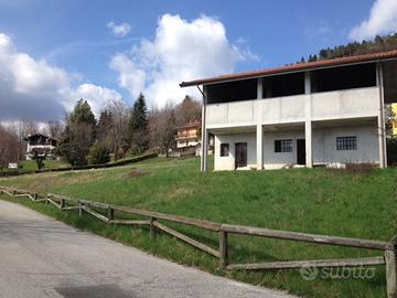 Rustico panoramico con terreno edificabile