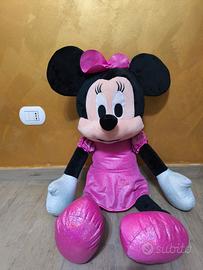 Peluche Minnie gigante