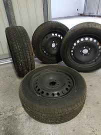 Gomme Invernali 205/55 R16 – 5 fori – Buono stato