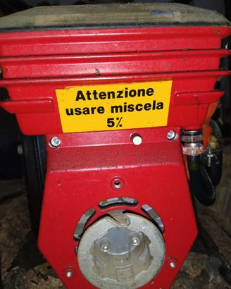 Motopompa a scoppio.