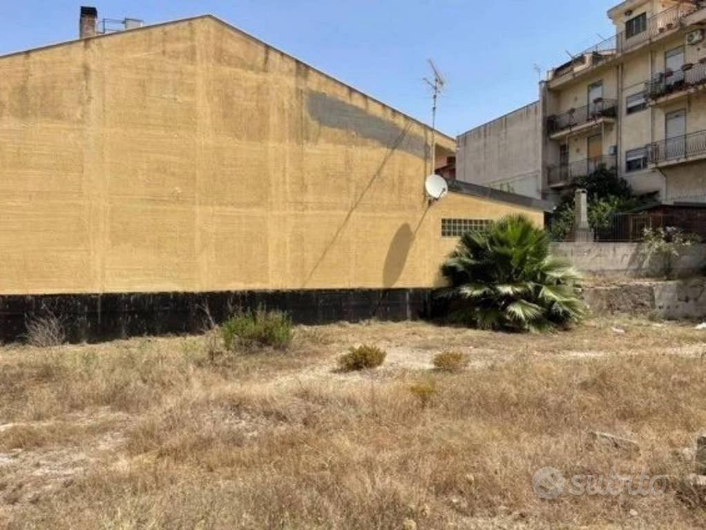 Immobile in asta di 669 m² a Carlentini - Altro