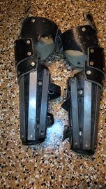 Parti di armatura e imbottitura scherma storica