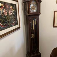 Orologio a pendolo da terra