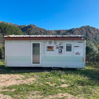Casa mobile pronta all'uso con bagno e doccia