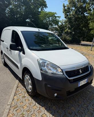 Peugeot Partner BlueHDi 100 ETG6 S&S L1 Furgone Pr