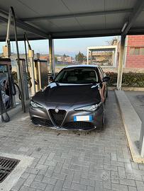 Alfa Romeo Giulia 180 cv