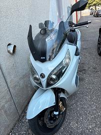 Scooter SYM 400