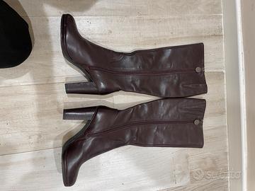 Stivali nuovi Geox 38