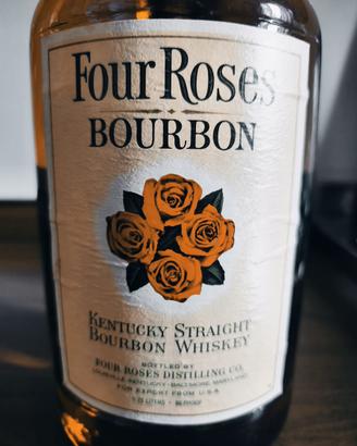 Whiskey Four Roses Kentucky Straight Bourbon