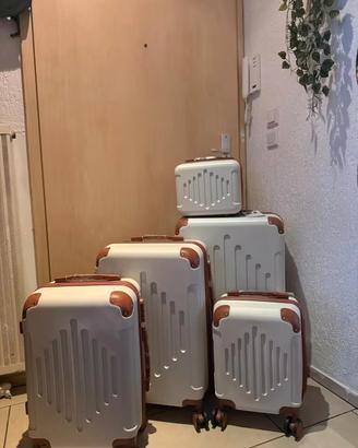Set Valigette trolley nuovi