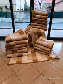 Stock Coperte per albergo