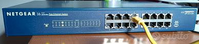 Netgear JFS516 Switch 16 Porte