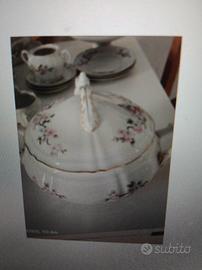 zuppiera in porcellana bianca con rifiniture oro