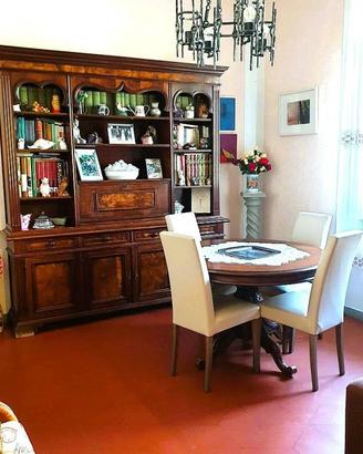 Villa di 225 m² con più di 5 locali a Carmignano