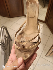 Scarpe beige con tacchetto