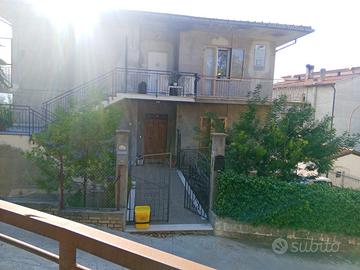Appartamento  casa  singola  bifamigliare