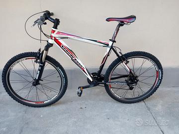 Bicicletta MTB, Vektor Hostill, 26", S - M
