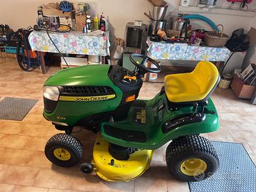 Rasaerba John Deere X125  usato poco