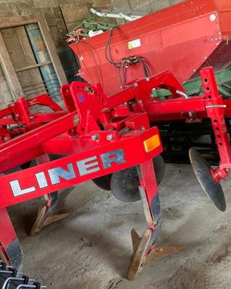 Ripuntatore preparatore terreno