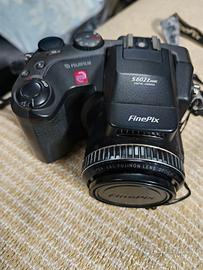 macchina fotografica Fujifilm S 602 Zoom
