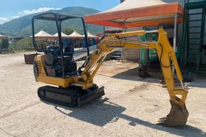 mini escavatore CASE 15