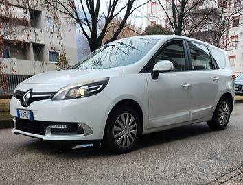 renault scenic 7 posti