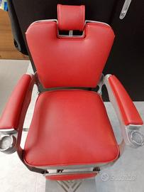 Sedia poltrona da barbiere vintage