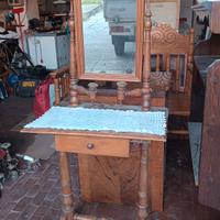 mobiletto antico 