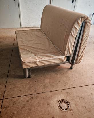 Divano letto a una piazza e mezza 