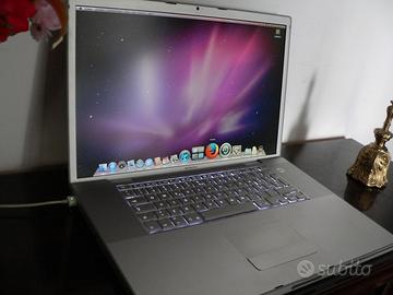 Apple Macbook 17 pollici