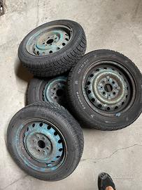 4 cerchi in ferro R13 per Fiat Panda  più pneu