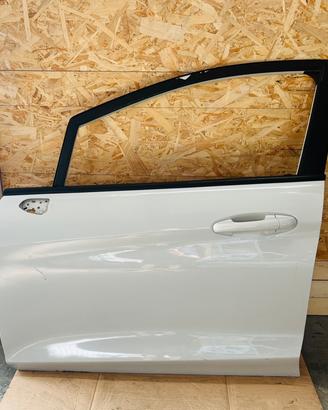 Porta anteriore sinistra Ford Fiesta
