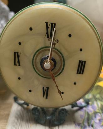 Orologio da tavolo vintage in onice/alabastro