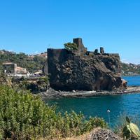Casa singola su tre livelli a 50 metri dal Mare