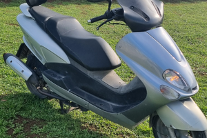 Scooter YAMAHA