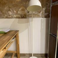 Lampada a stelo da pavimento