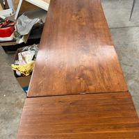 Tavolo in legno massello