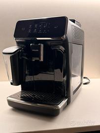 Macchina caffè Philips serie 2200 professionale