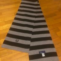 Sciarpa e cappello Fred Perry originale