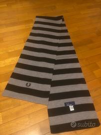 Sciarpa e cappello Fred Perry originale