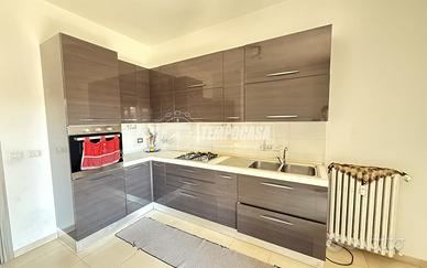 QUADRILOCALE CON POSTO AUTO