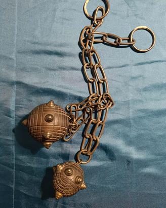 CATENA DECORATIVA ETNICA CON SFERE IN LEGNO INTAGL