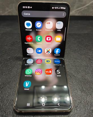 Samsung Galaxy ZFlip4