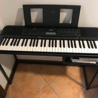 tastiera Yamaha psr e273