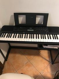 tastiera Yamaha psr e273