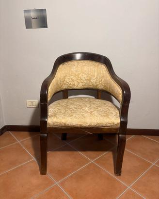 Poltroncina anni 30 stile liberty da restaurare