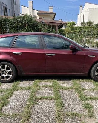 Alfa Romeo 159 Sportwagon 1.9 JTDm 240.000km